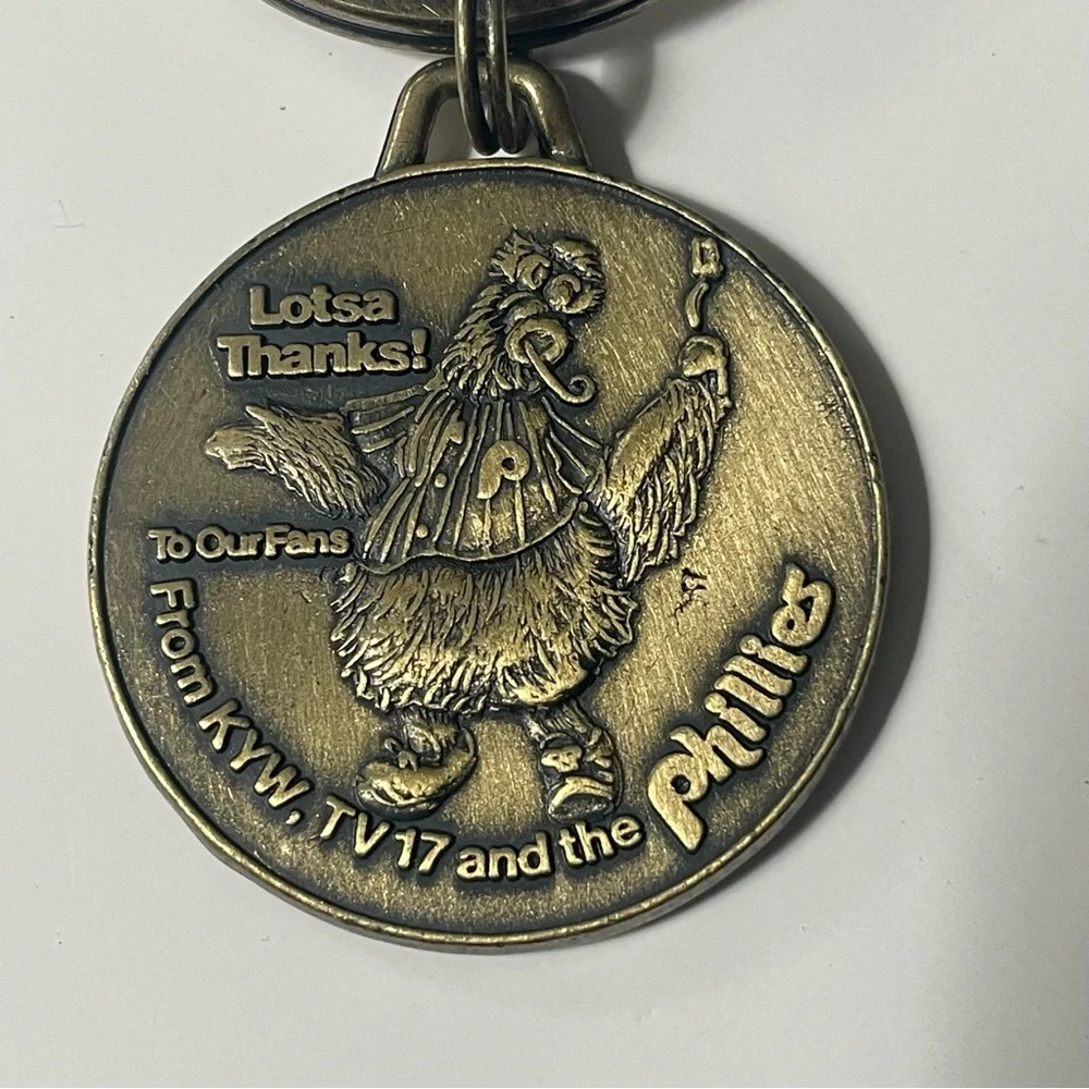 Vintage Philadelphia Phillies KYW TV 17 Lotsa Thanks! Metal Keychain